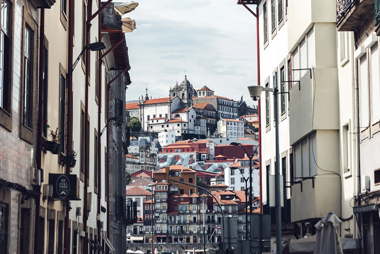 City-photography-City-portrait-Stadtportrait-Portugal-urban-landscapes_by-Daniel-Zakharov